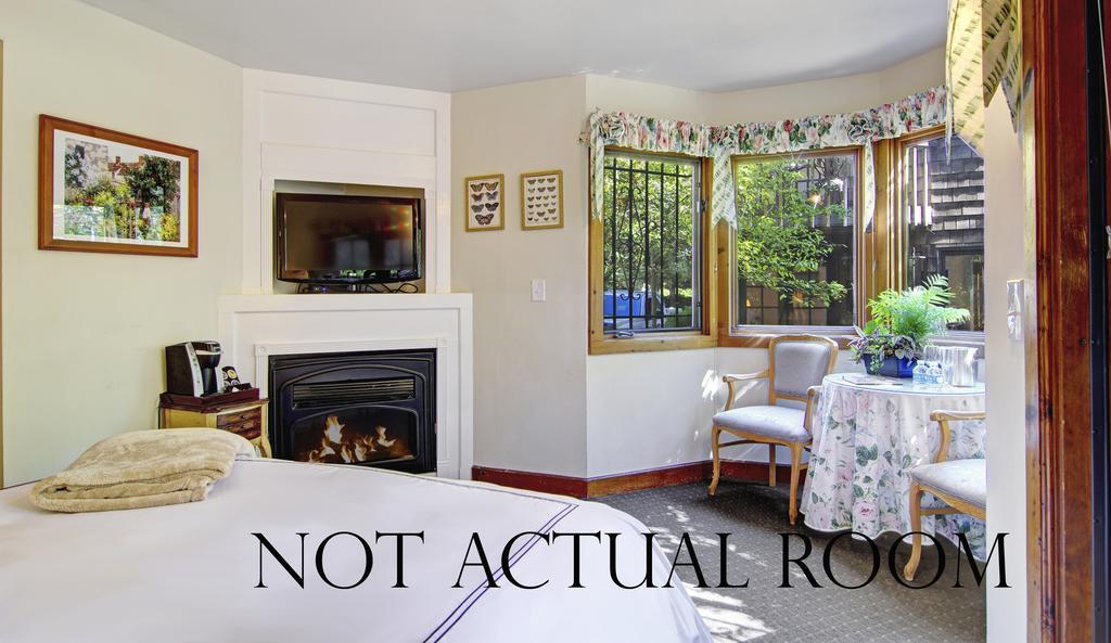 The Babbling Brook Inn Santa Cruz Extérieur photo