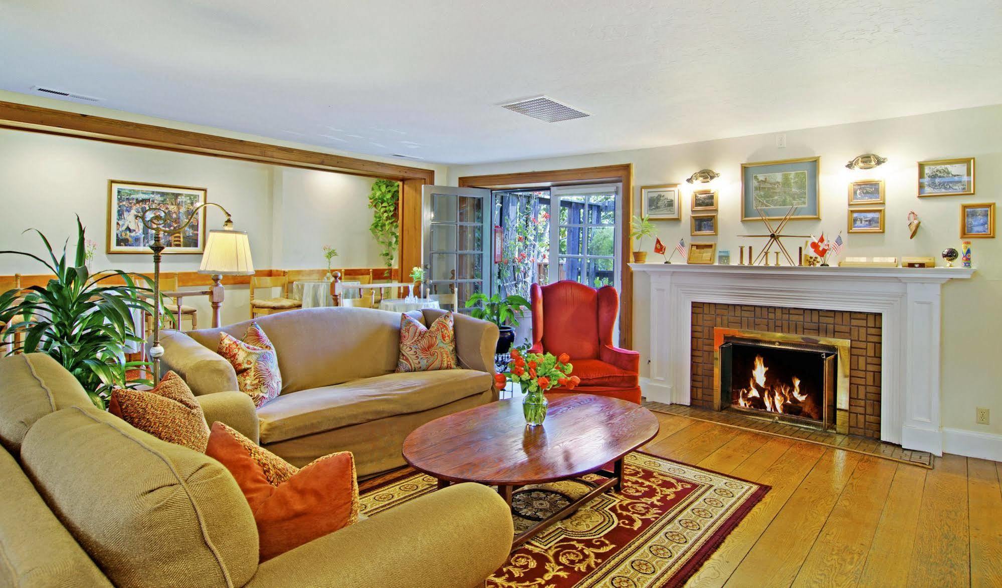 The Babbling Brook Inn Santa Cruz Extérieur photo